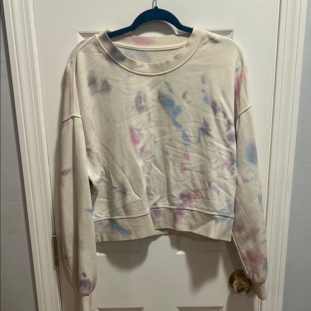 *RARE* Lululemon cropped tie dye pullover